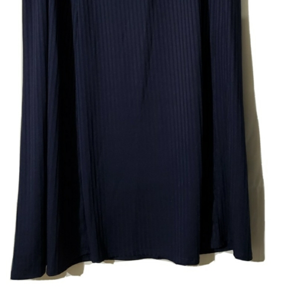 Skirt size 18/20 plus - Picture 2 of 2